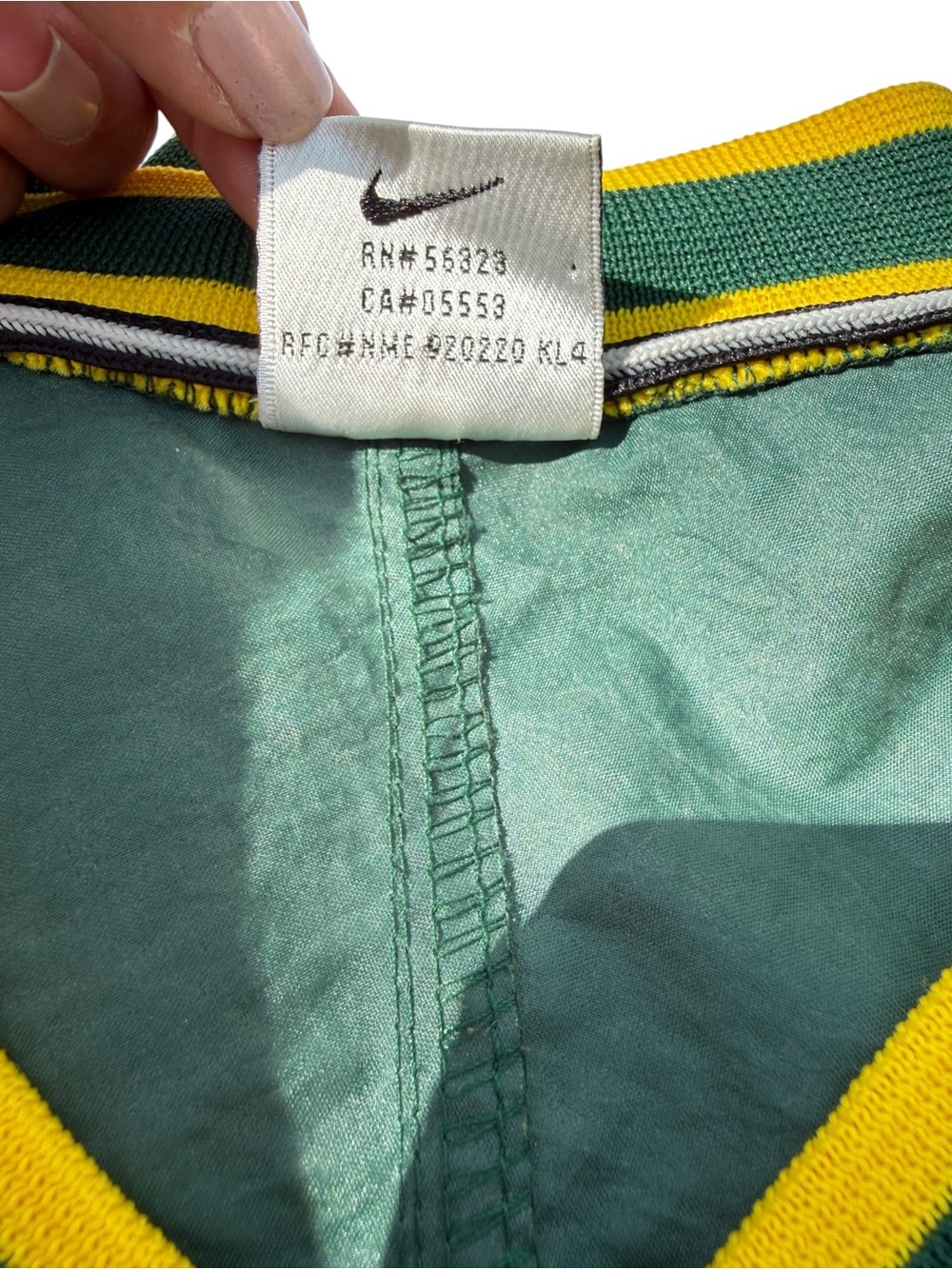 Nike V-Neck Nylon Pullover Vintage Y2K Sportswear Center Swoosh Green Gold XL - Picture 13 of 15